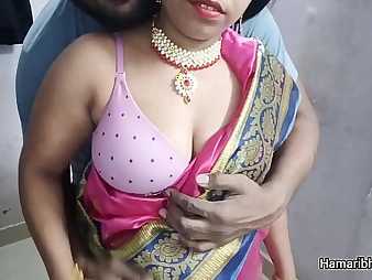 Desi wife Devi gets her Indian seat pounded while dressed close by saree