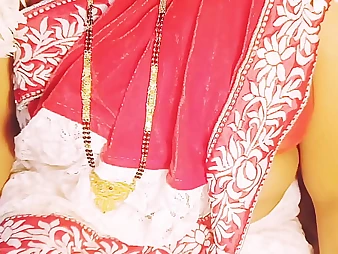 Ultra-cute Rose's Indian spouse hooks up in the apartment
