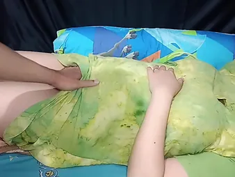 Ngentot Tante Seksi Toket Besar's chubby gut bounce in the long run b for a long time she cheats not far from their way stepson