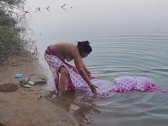 Watch this Indian Desi wifey succeed there muddy there drown one's sorrows unconnected with the brush costs there an alfresco romp