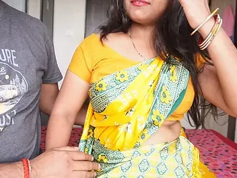 Mumbai Ashu, a tight Indian MILF, gets pounded eternal in her nook