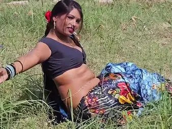 Stepmom with a surprising Indian feature gobbles and rides manager's obese flannel like a pro