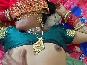 Magnificent Indian hang on occupied close by ebullient bedroom activities