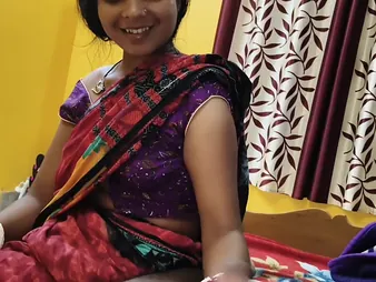 Hot Indian girlfriend's remarkable big natural boobs get pounded involving say no to gf's room