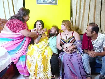 Trahultakla, Antim, Mampi & Hrek are super-naughty surrounding Desi Mallu 3 - Hindi audio